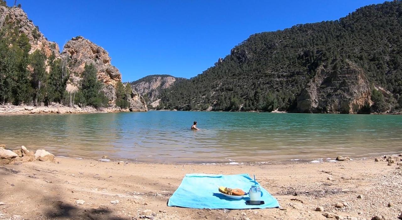 El Refugio De Chloe Villa Villar de Ves Bagian luar foto